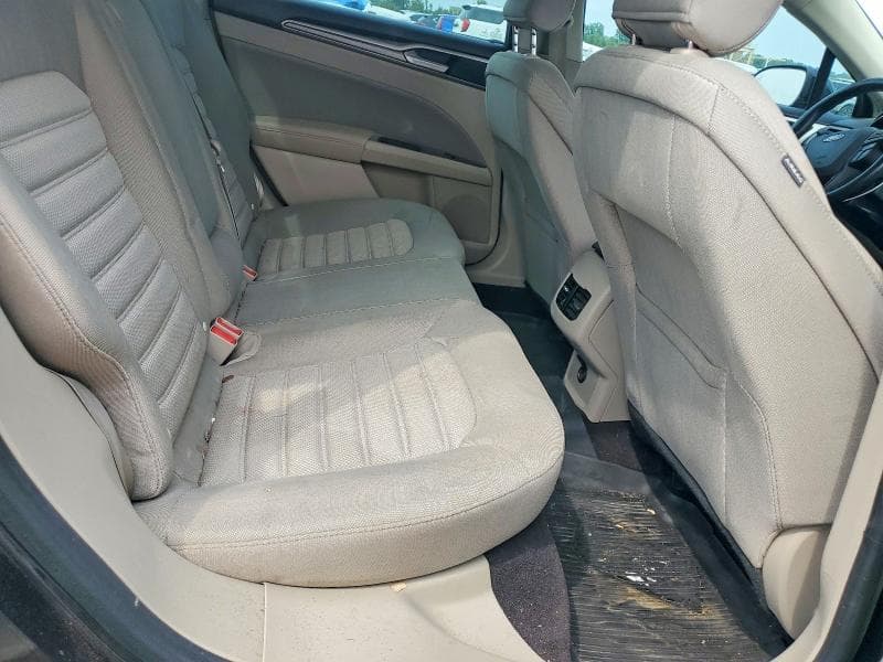 2019 FORD FUSION SE 10