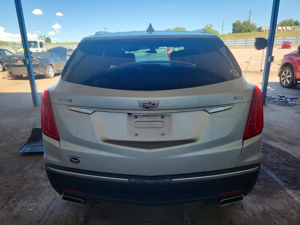 2017 CADILLAC XT5 LUXURY 6