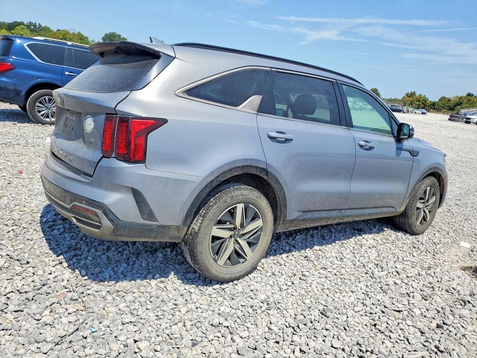 2021 KIA SORENTO S 3