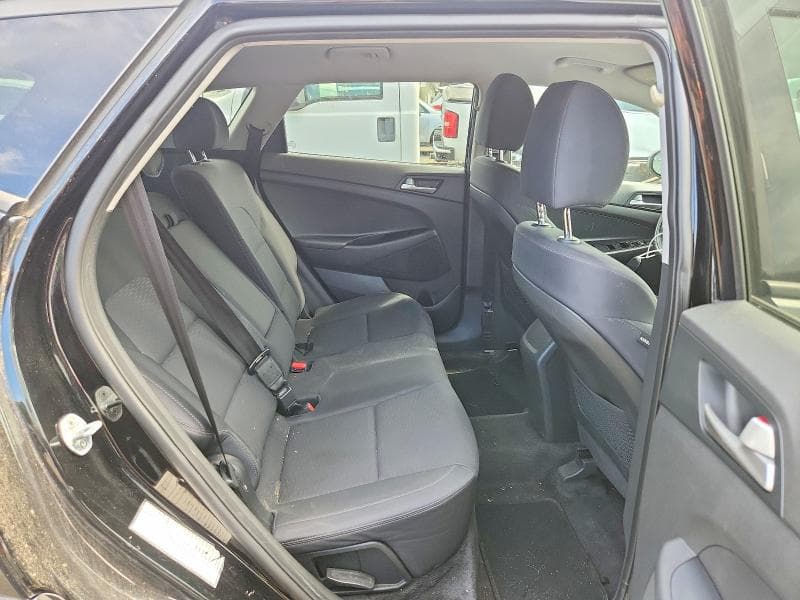 2020 HYUNDAI TUCSON SE 11