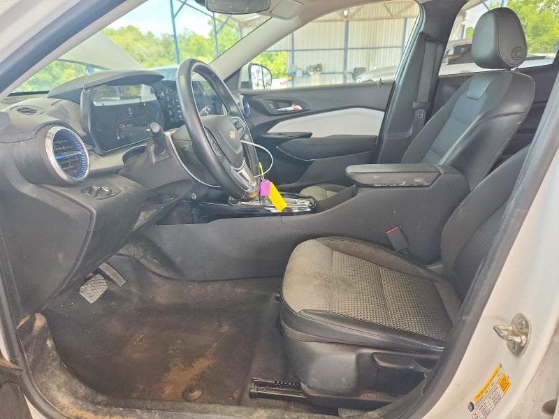 2024 CHEVROLET TRAX 1LT 7