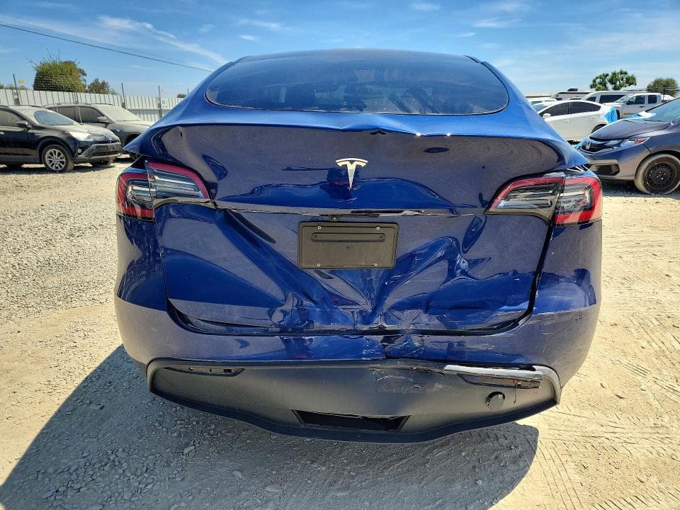 2023 TESLA MODEL Y 6