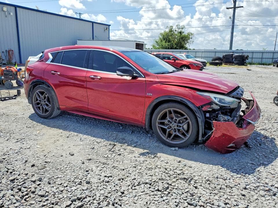 2018 INFINITI QX30 SPORT 4