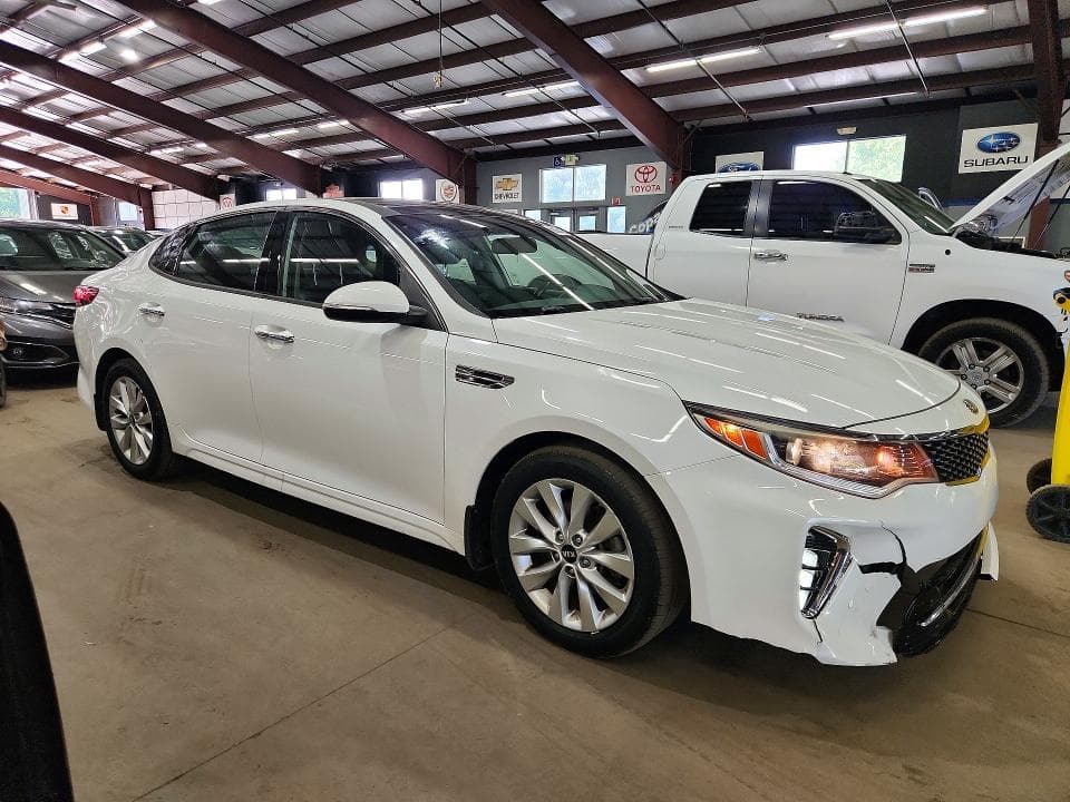 2018 KIA OPTIMA S 4