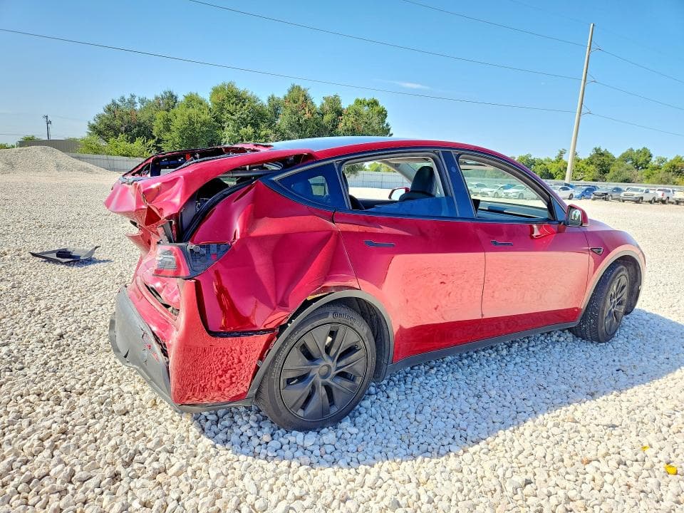 2024 TESLA MODEL Y 3
