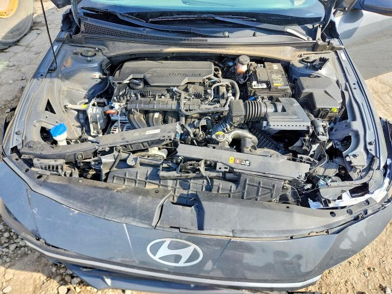 2024 HYUNDAI ELANTRA SEL 11