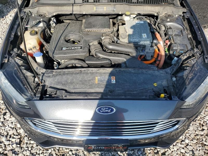 2019 FORD FUSION SE 11