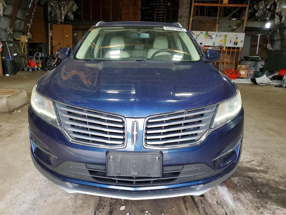2017 LINCOLN MKC PREMIERE 5