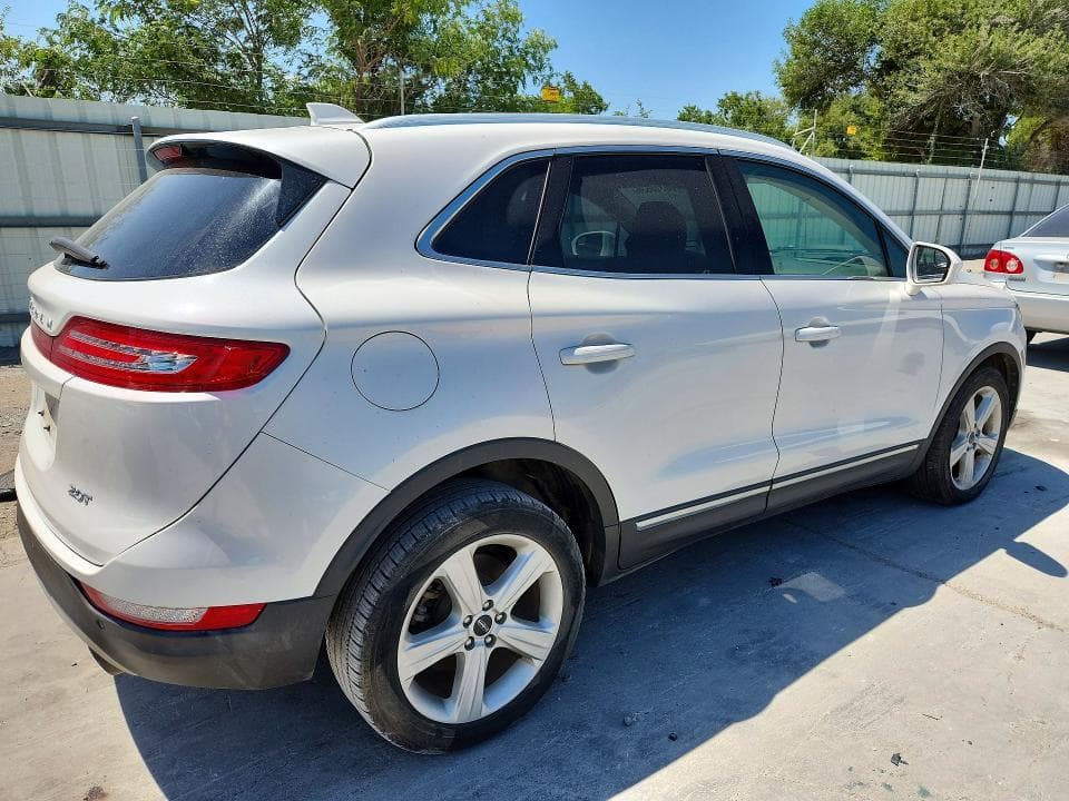 2018 LINCOLN MKC PREMIERE 3