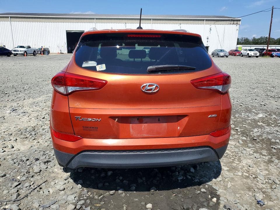 2017 HYUNDAI TUCSON SE 6