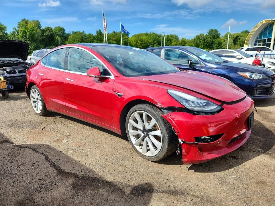 2018 TESLA MODEL 3 4