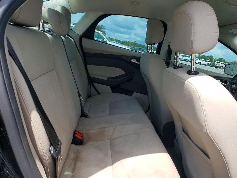 2018 FORD FOCUS SE 10