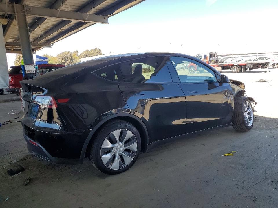 2023 TESLA MODEL Y 3