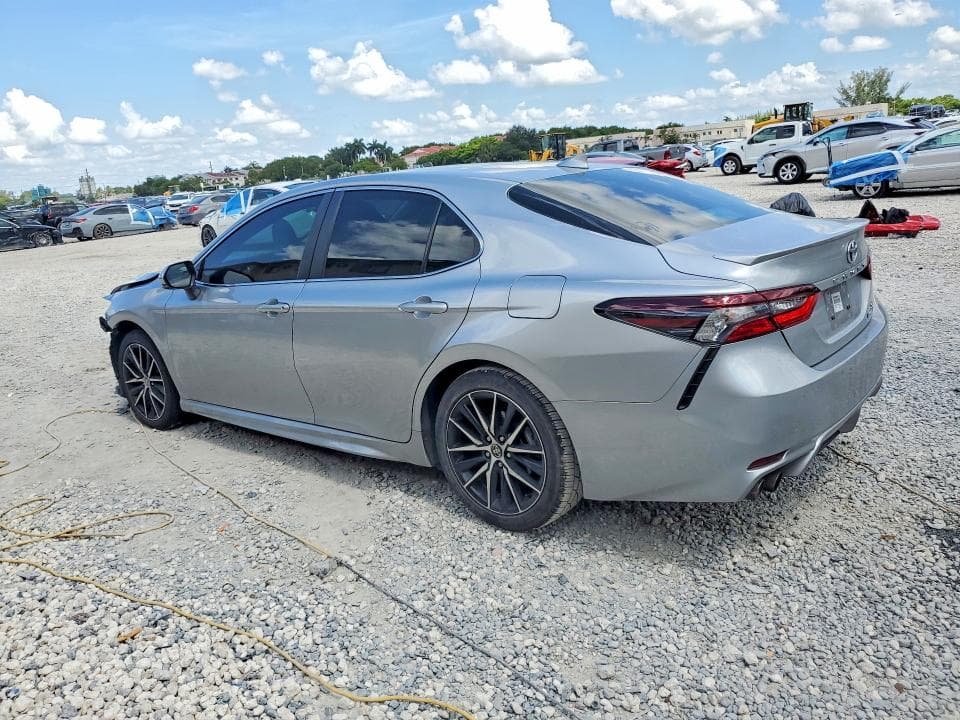 2024 TOYOTA CAMRY HYBRID SE 2