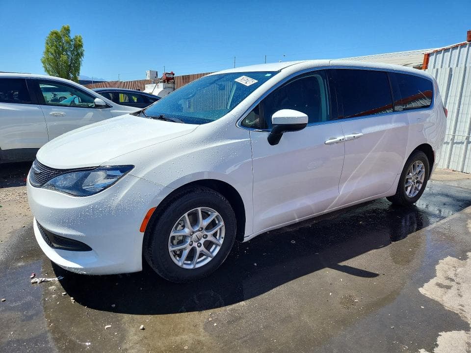 2022 CHRYSLER VOYAGER LX - 1