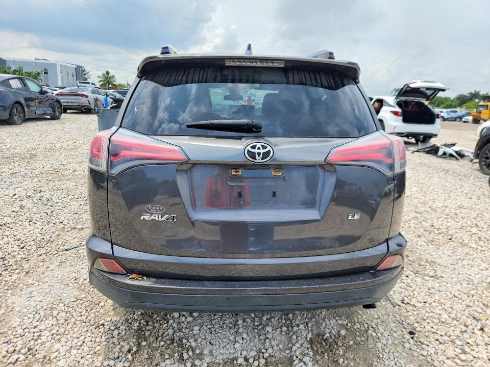 2018 TOYOTA RAV4 LE 6