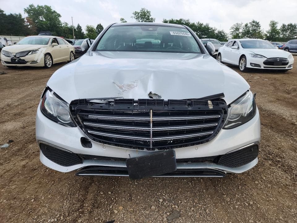 2017 MERCEDES-BENZ E 300 4MATIC 5