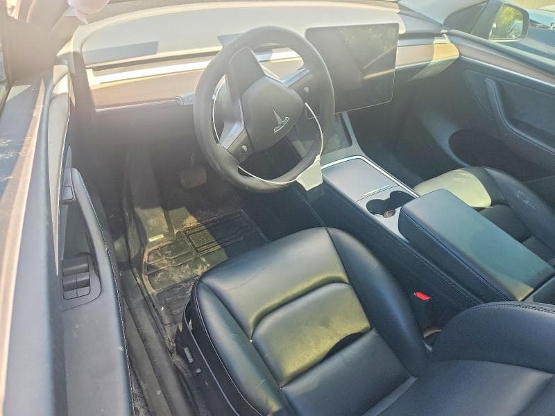 2024 TESLA MODEL Y 8