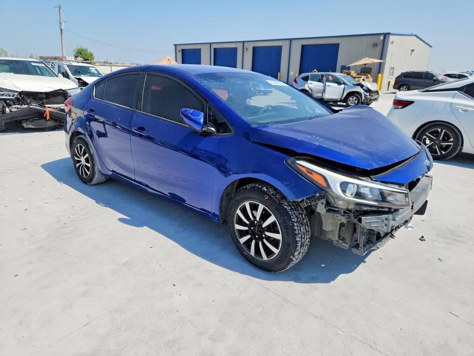 2017 KIA FORTE LX 4