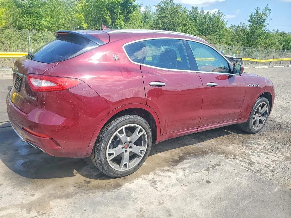 2017 MASERATI LEVANTE LUXURY 3