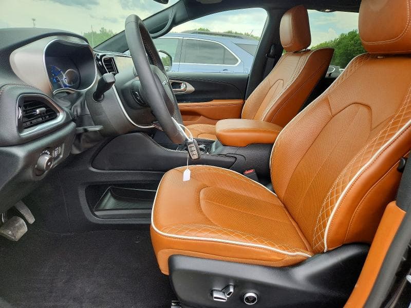 2025 CHRYSLER PACIFICA HYBRID PINNACLE 7