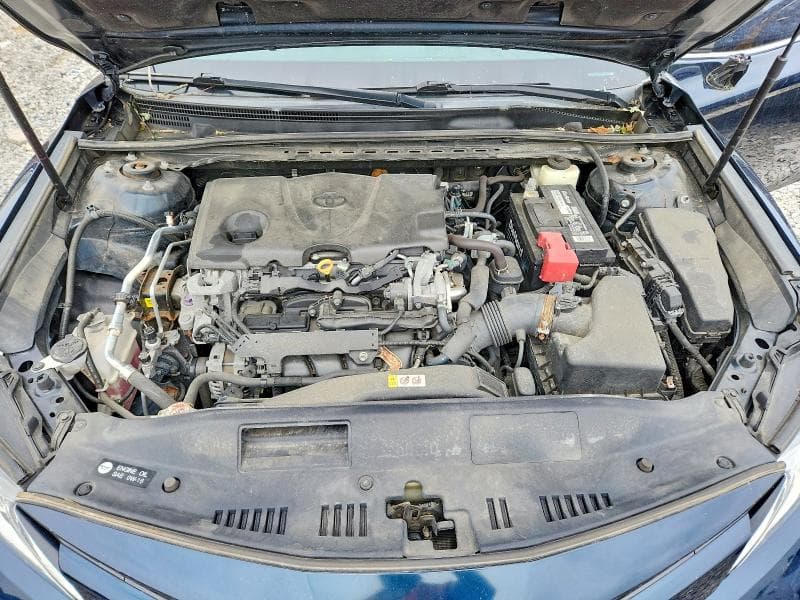 2018 TOYOTA CAMRY LE 11