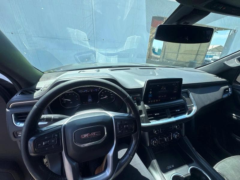2021 GMC YUKON XL K1500 SLT 9