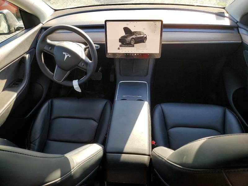 2023 TESLA MODEL Y 8