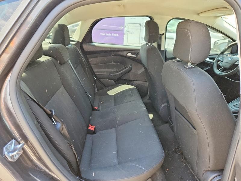 2018 FORD FOCUS SE 10