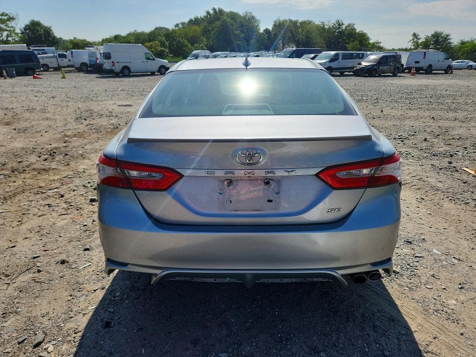 2019 TOYOTA CAMRY SE 6