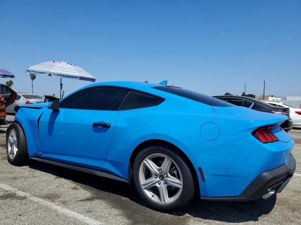 2026 FORD MUSTANG 2