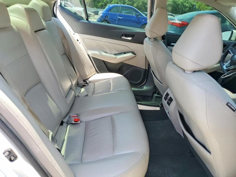 2019 NISSAN ALTIMA SL 10