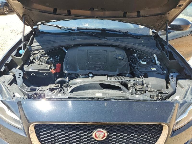 2018 JAGUAR F-PACE PRESTIGE 11