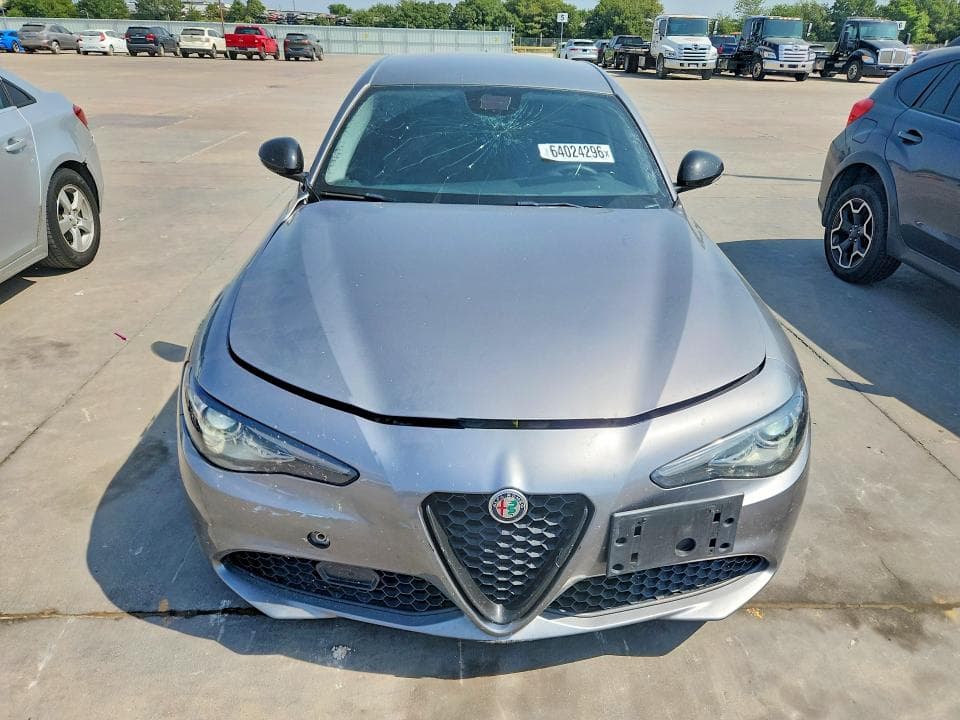 2020 ALFA ROMEO GIULIA 5