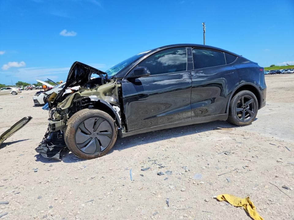2026 TESLA MODEL Y - 1