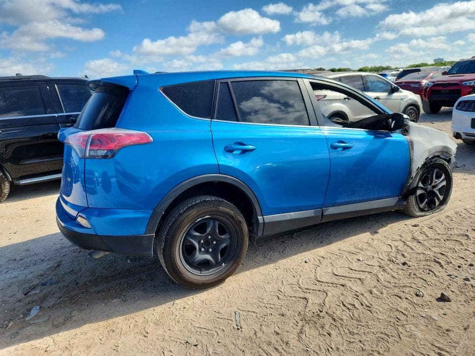 2017 TOYOTA RAV4 LE 3