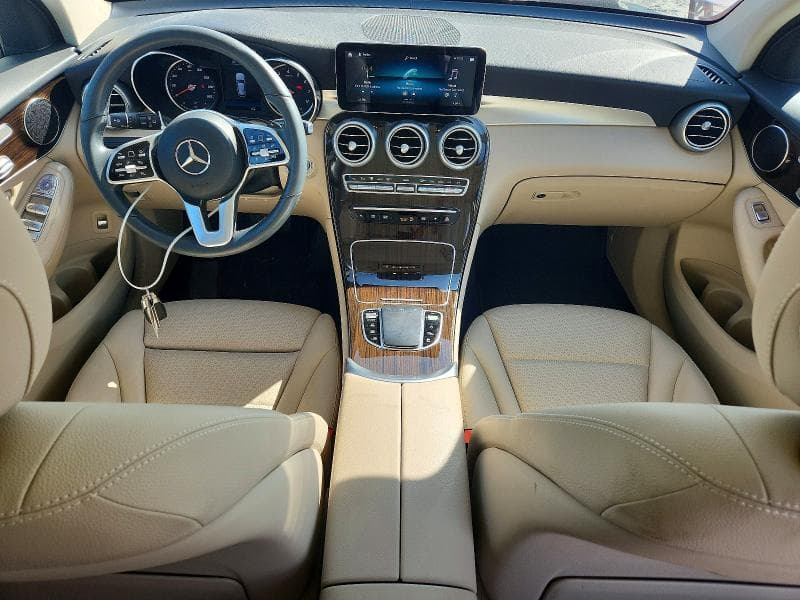 2022 MERCEDES-BENZ GLC 300 8