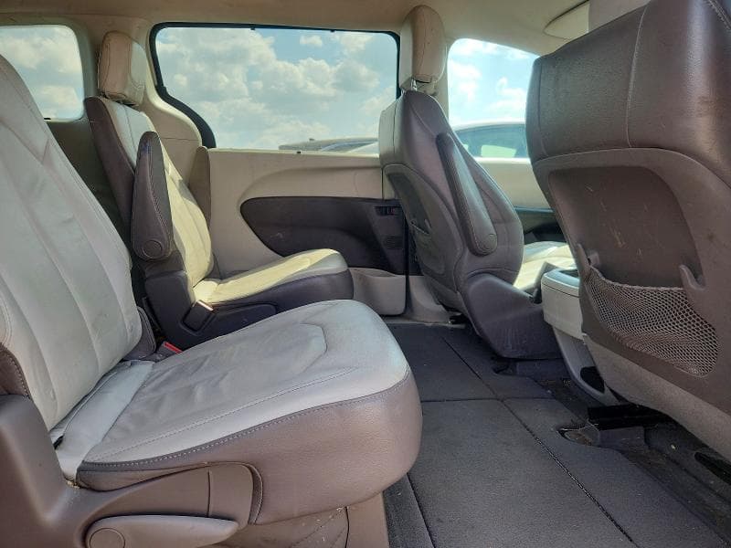 2017 CHRYSLER PACIFICA TOURING L 10