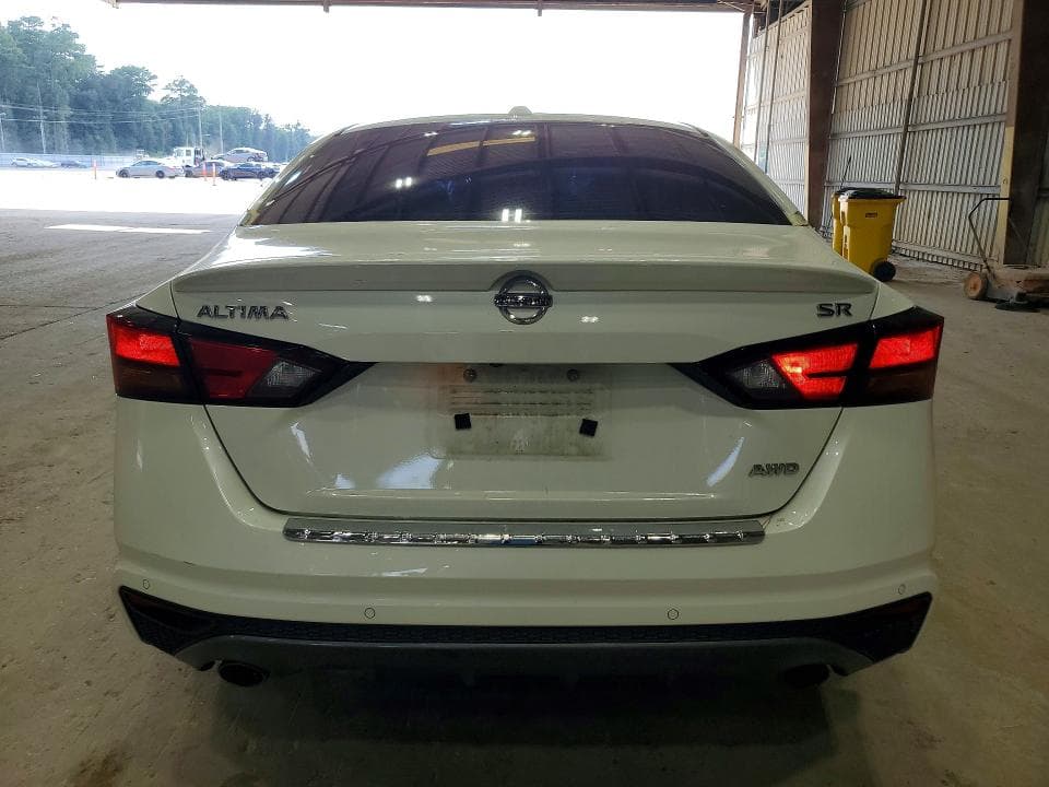 2022 NISSAN ALTIMA SR 6