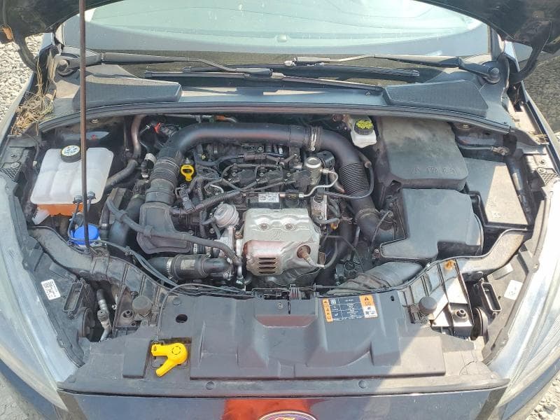 2017 FORD FOCUS SE 11