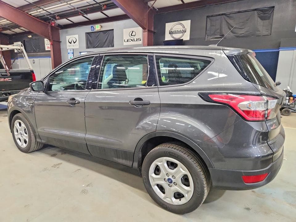 2018 FORD ESCAPE S 2