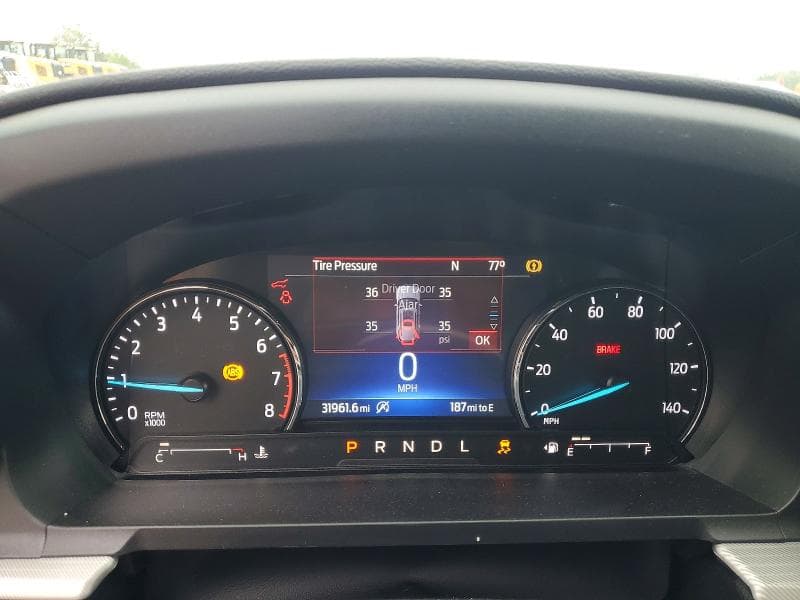 2024 FORD EXPLORER XLT 9