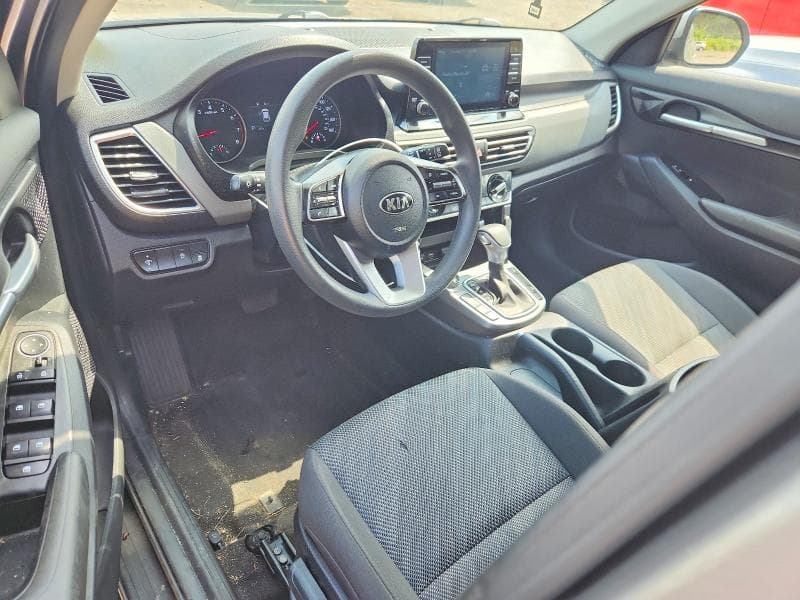 2021 KIA SELTOS LX 8
