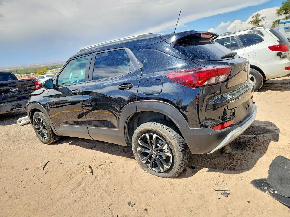 2023 CHEVROLET TRAILBLAZER LT 2