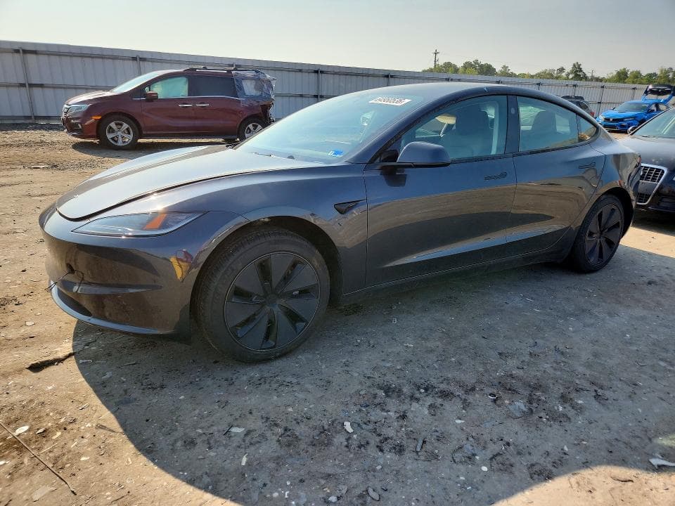 2025 TESLA MODEL 3 - 1