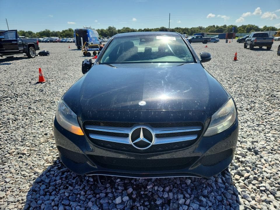 2017 MERCEDES-BENZ C 300 5