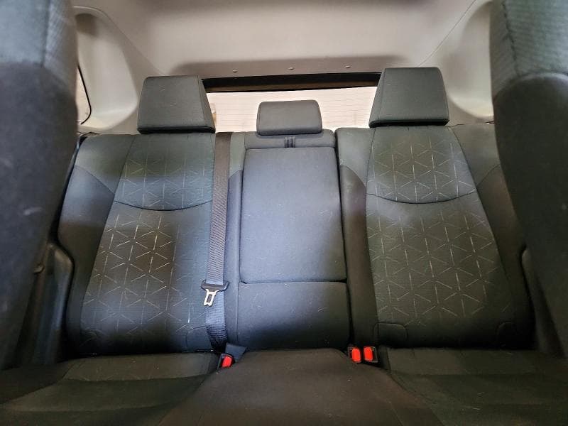 2025 TOYOTA RAV4 XLE 10