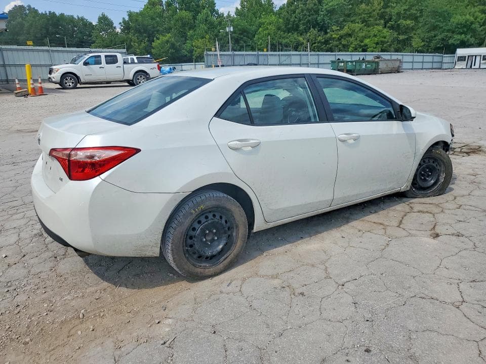 2017 TOYOTA COROLLA LE 3