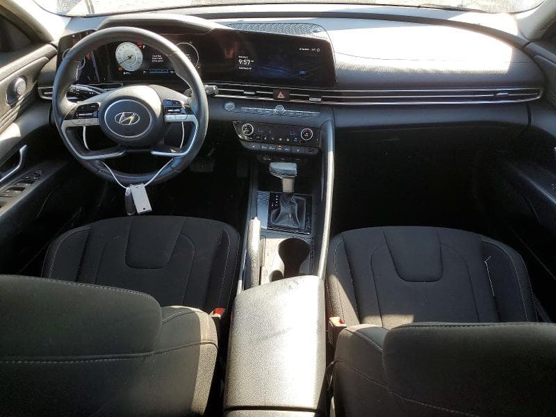 2023 HYUNDAI ELANTRA SEL 8
