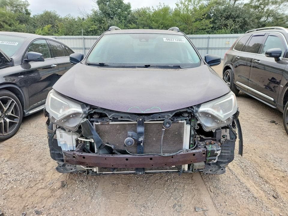 2017 TOYOTA RAV4 LE 5